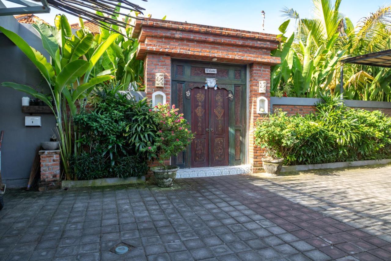 D-Anyar Stay And Surf Canggu Eksteriør bilde