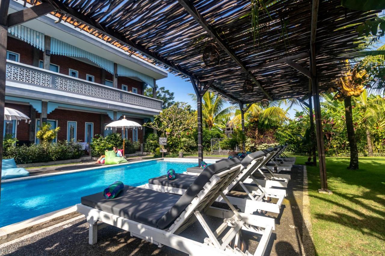 D-Anyar Stay And Surf Canggu Eksteriør bilde